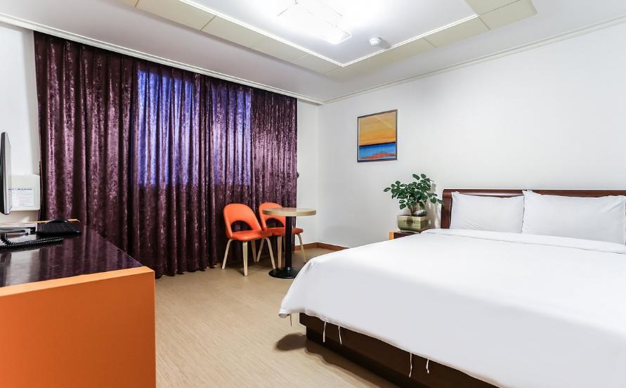 גנגנאונג Crystal Motel מראה חיצוני תמונה
